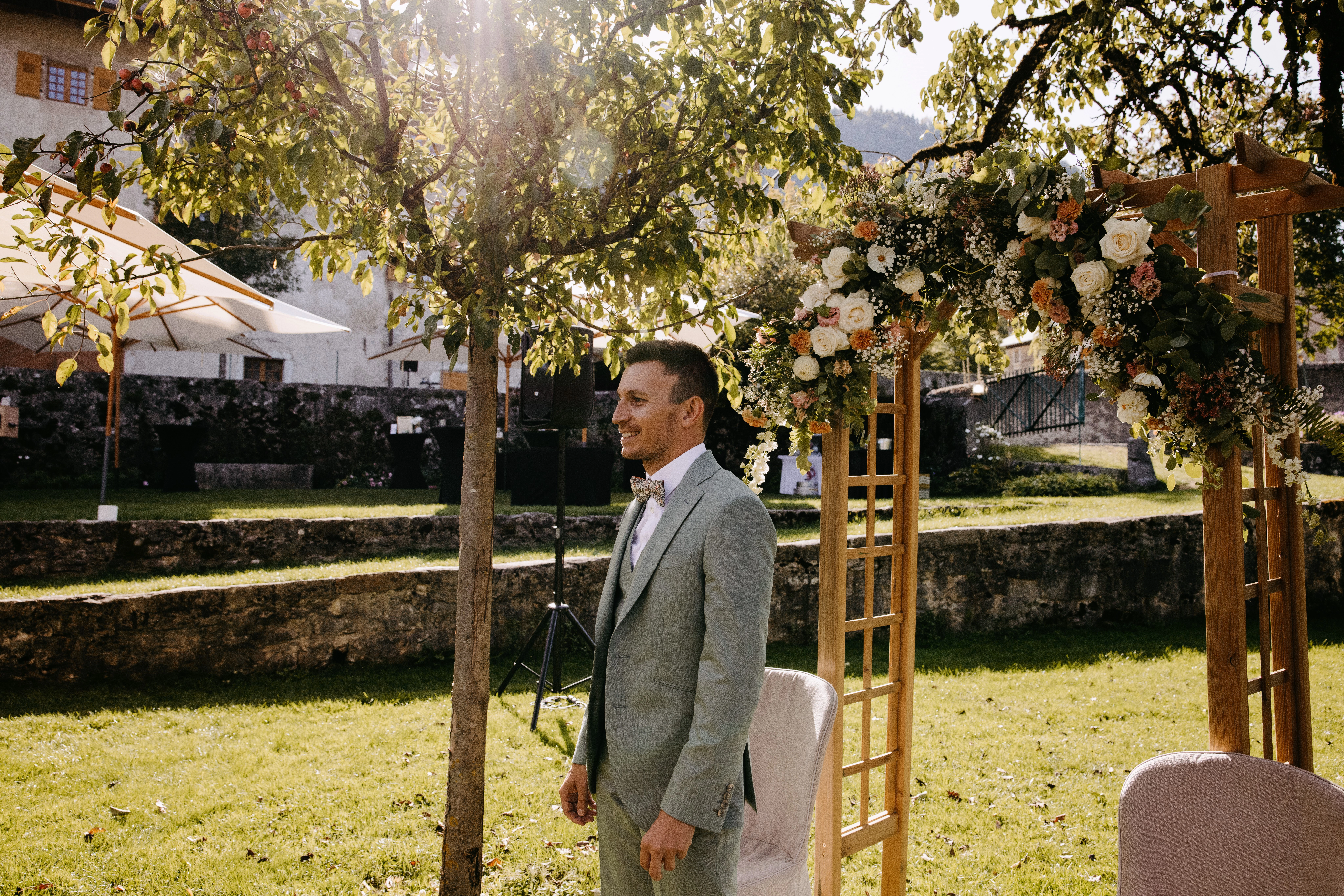 Moment de célébration et applaudissements lors de la cérémonie