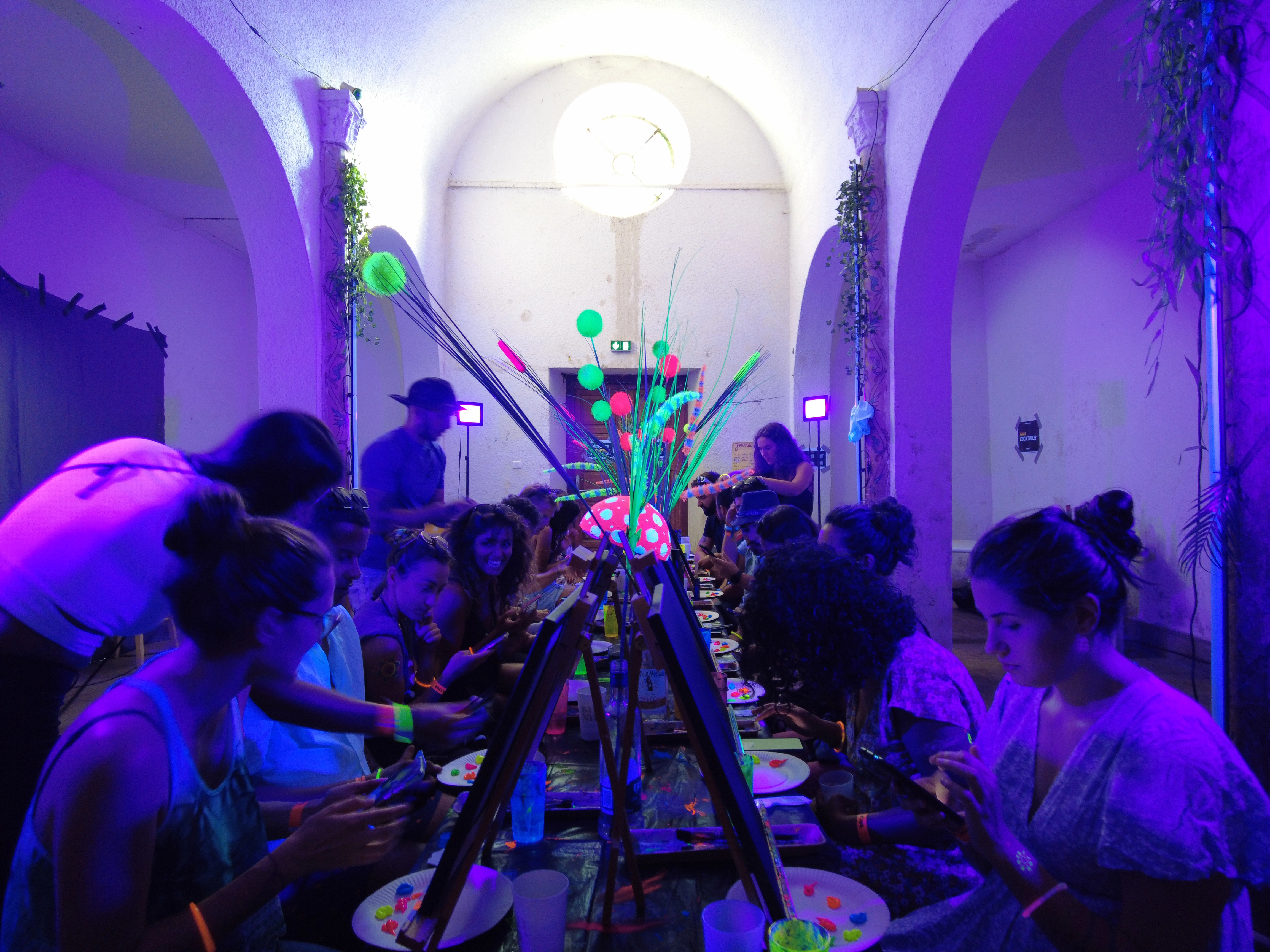 Décoration et scénographie tribale du festival Back to the Party III