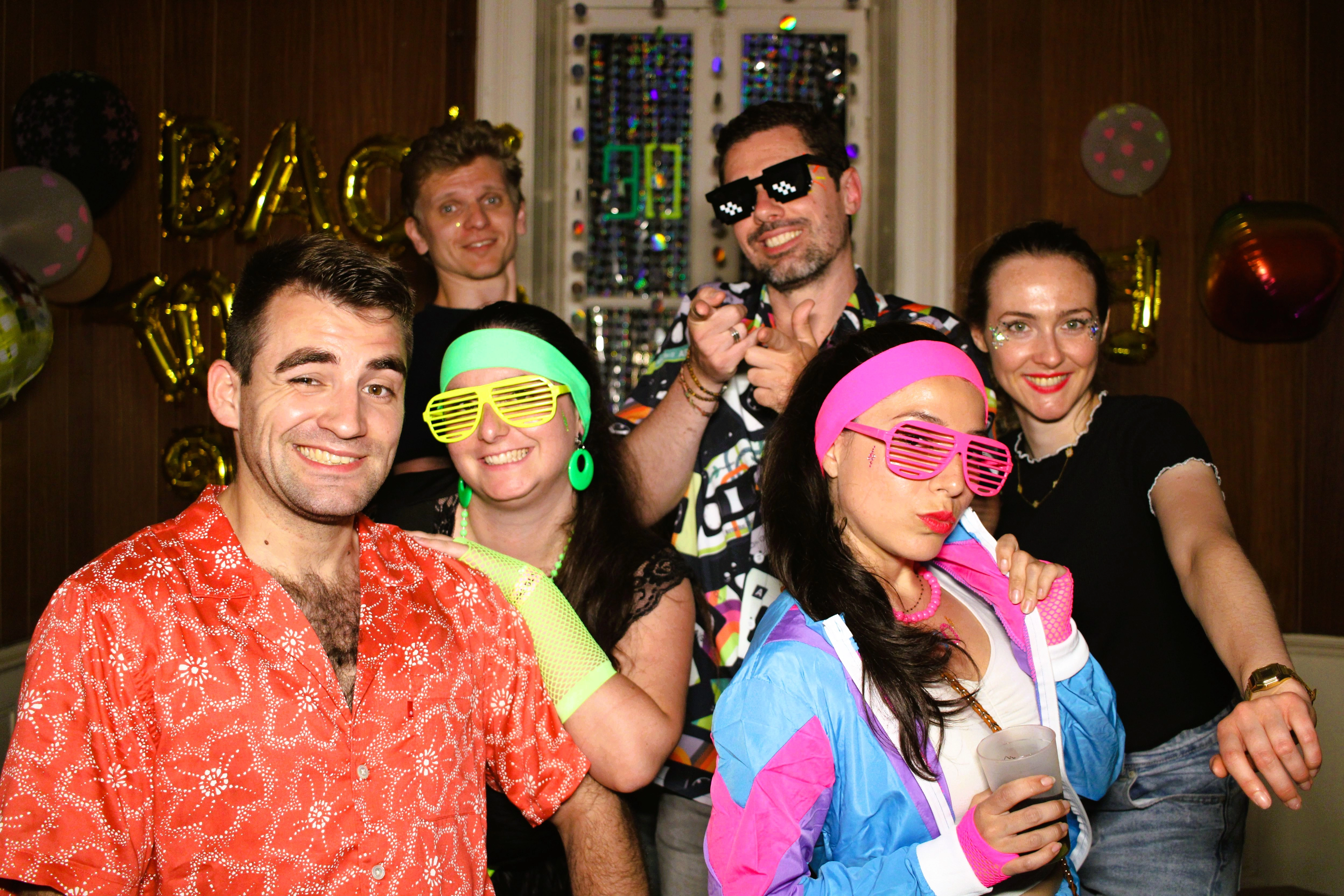 Décoration et scénographie lumineuse du festival Back to the Party IV