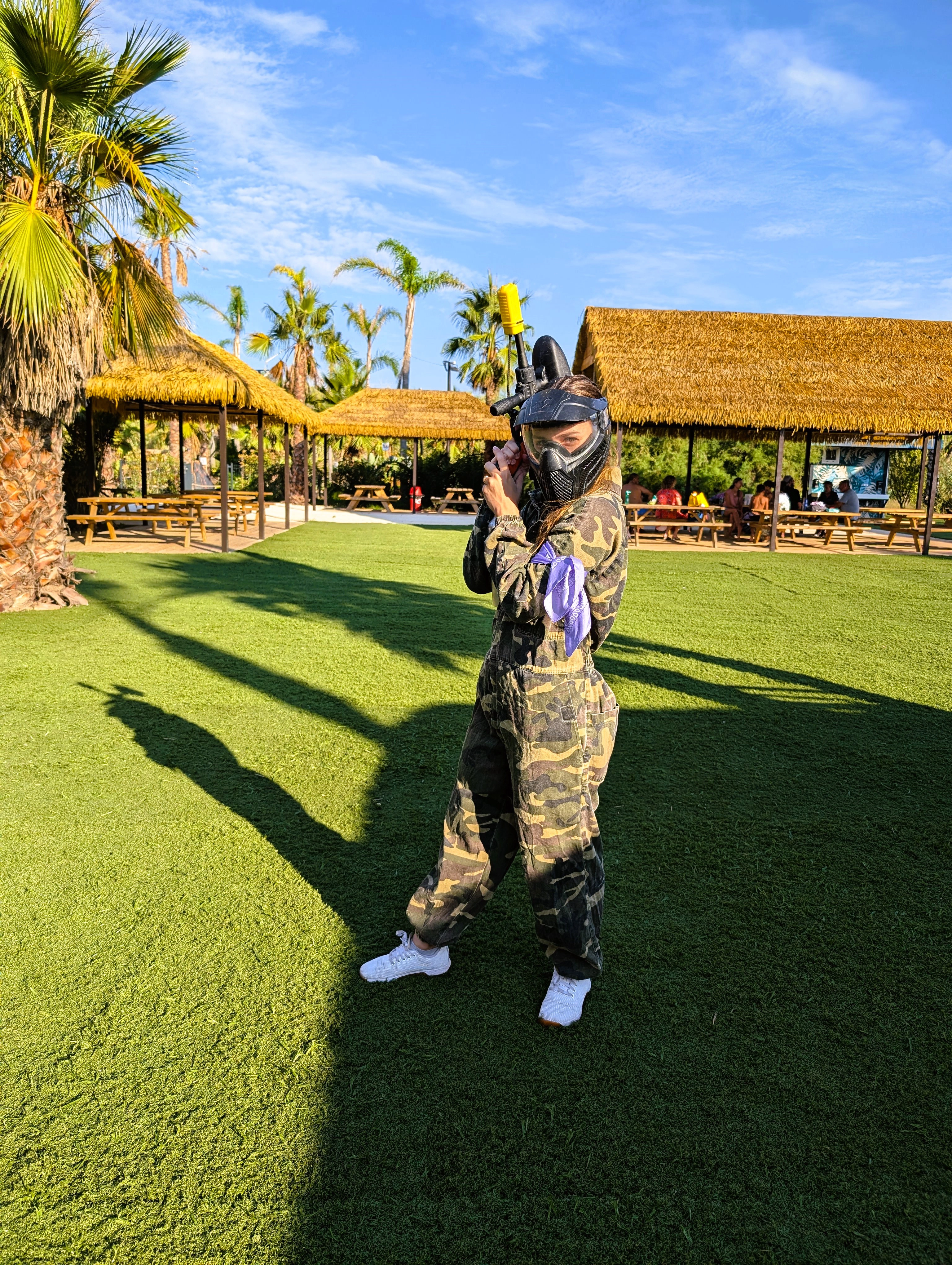 Photo de groupe souvenir du week-end EVJF à Hyères