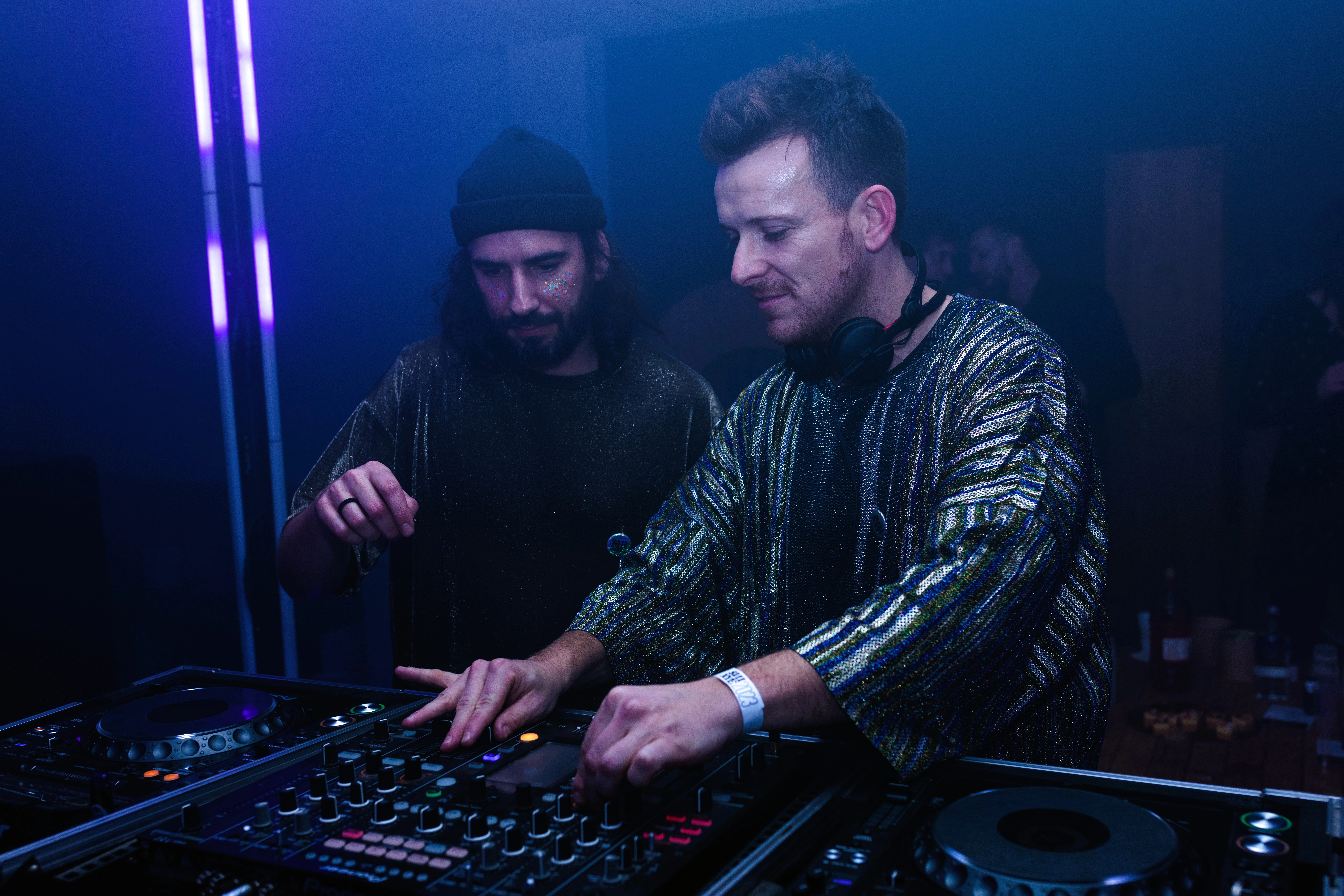 Animations et interactions des invités lors de SHINYE